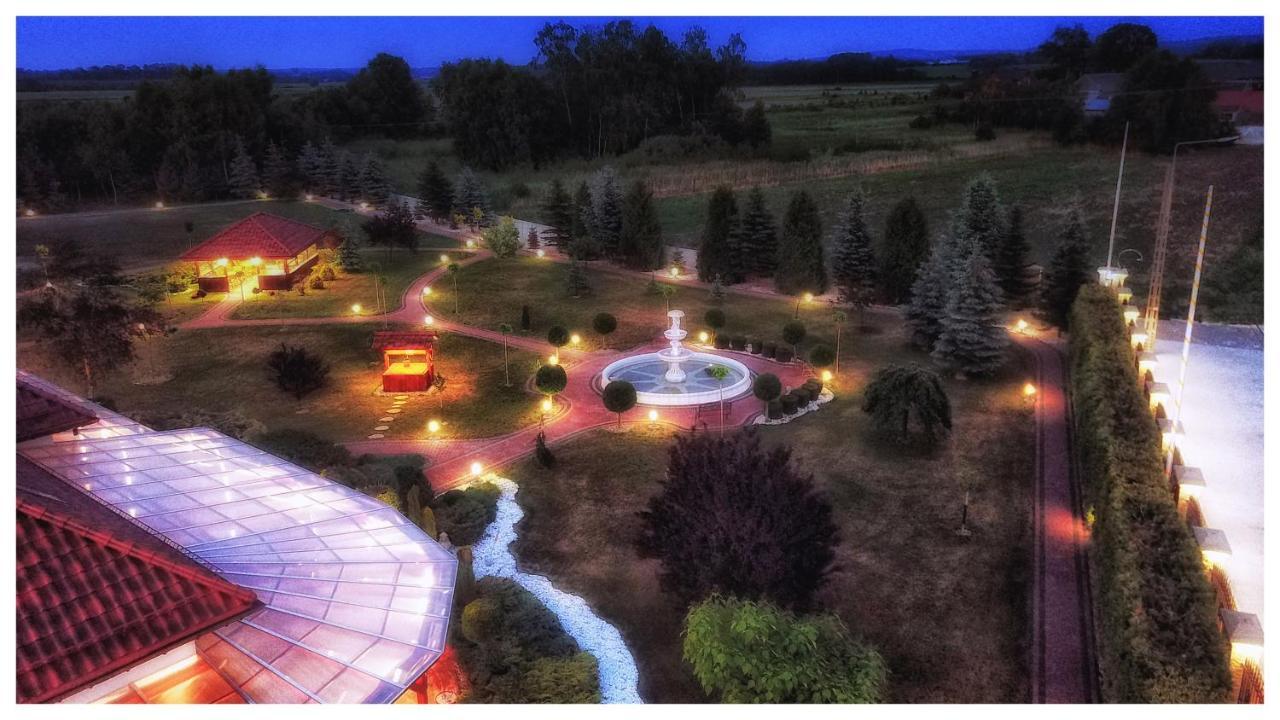 Rezydencja Elzbiecin Busko-Zdrój Extérieur photo