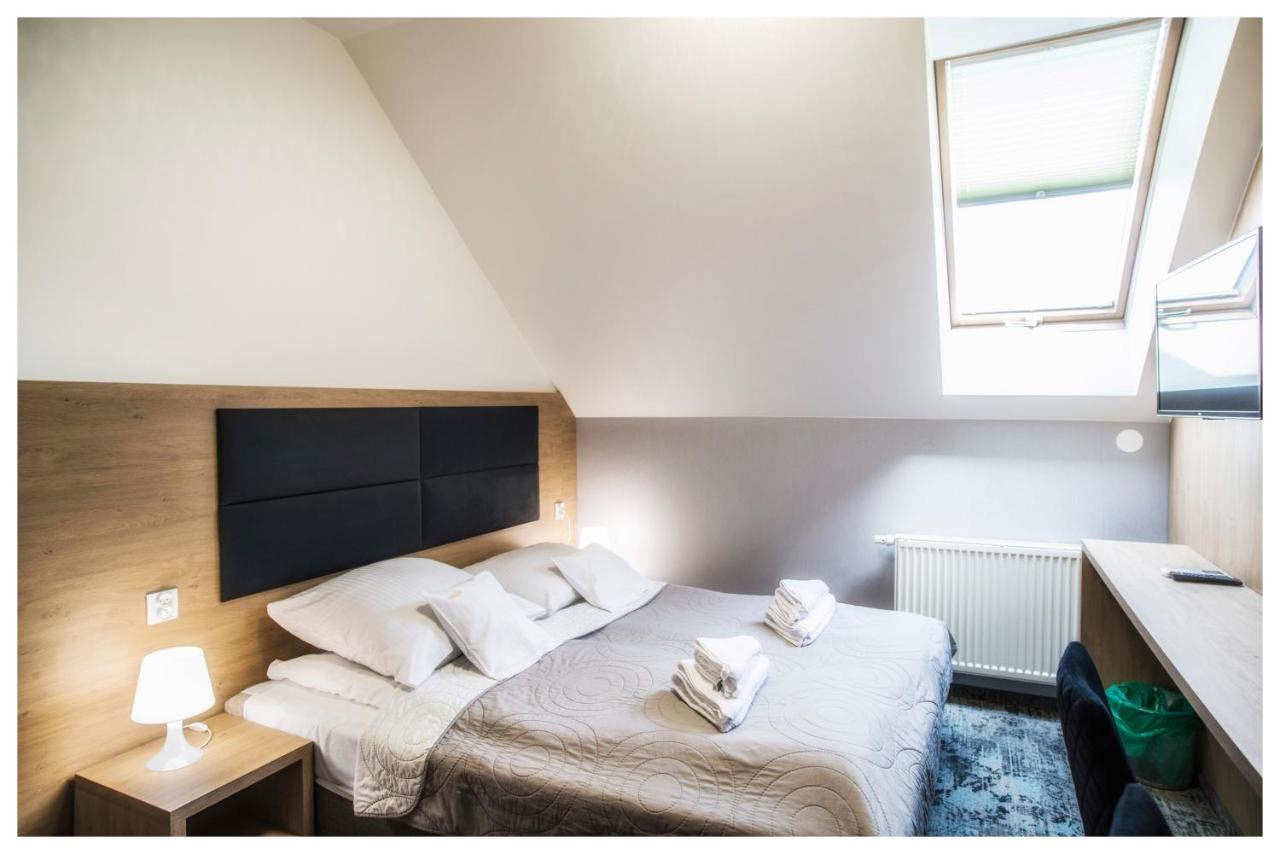 Rezydencja Elzbiecin Busko-Zdrój Extérieur photo