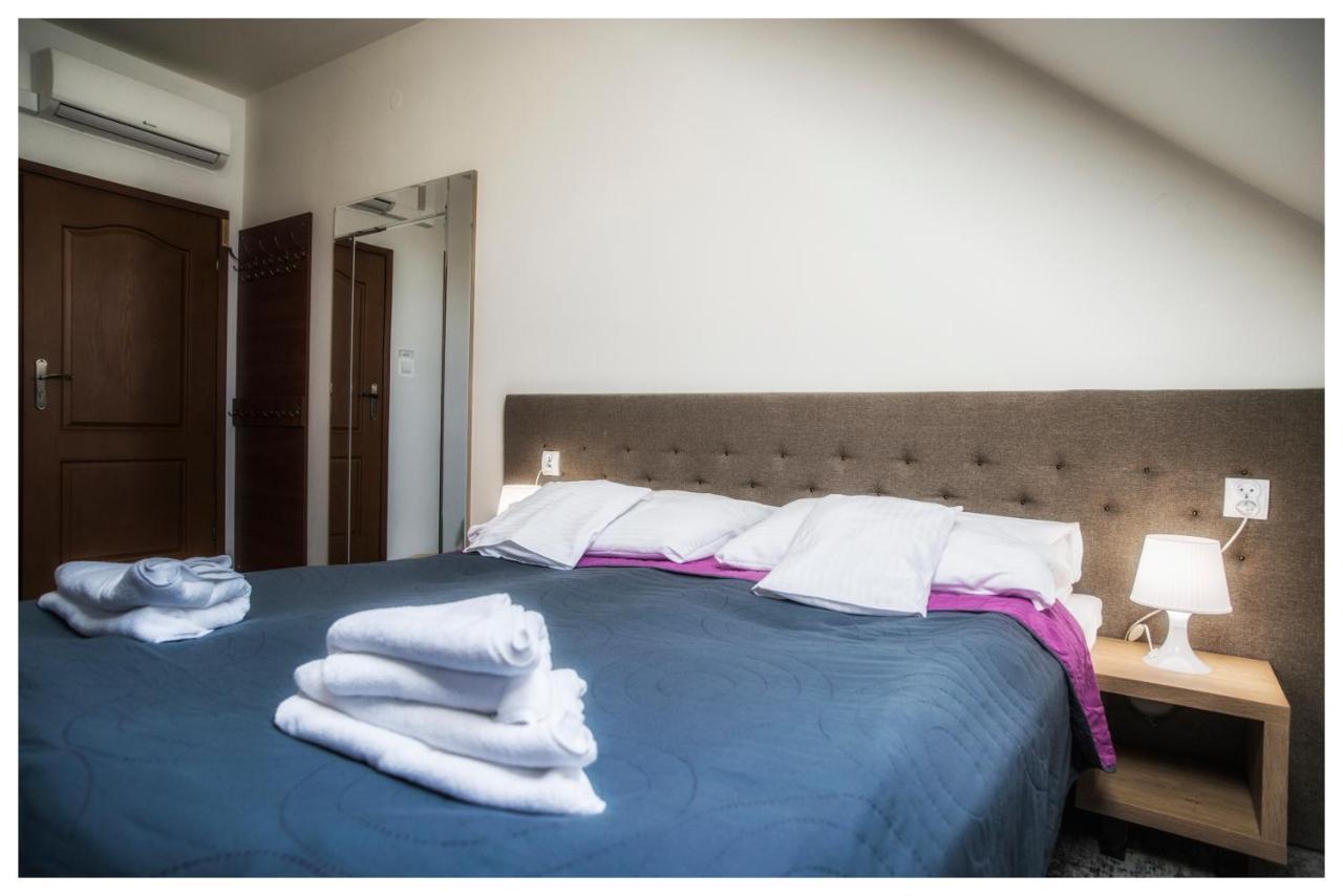 Rezydencja Elzbiecin Busko-Zdrój Extérieur photo