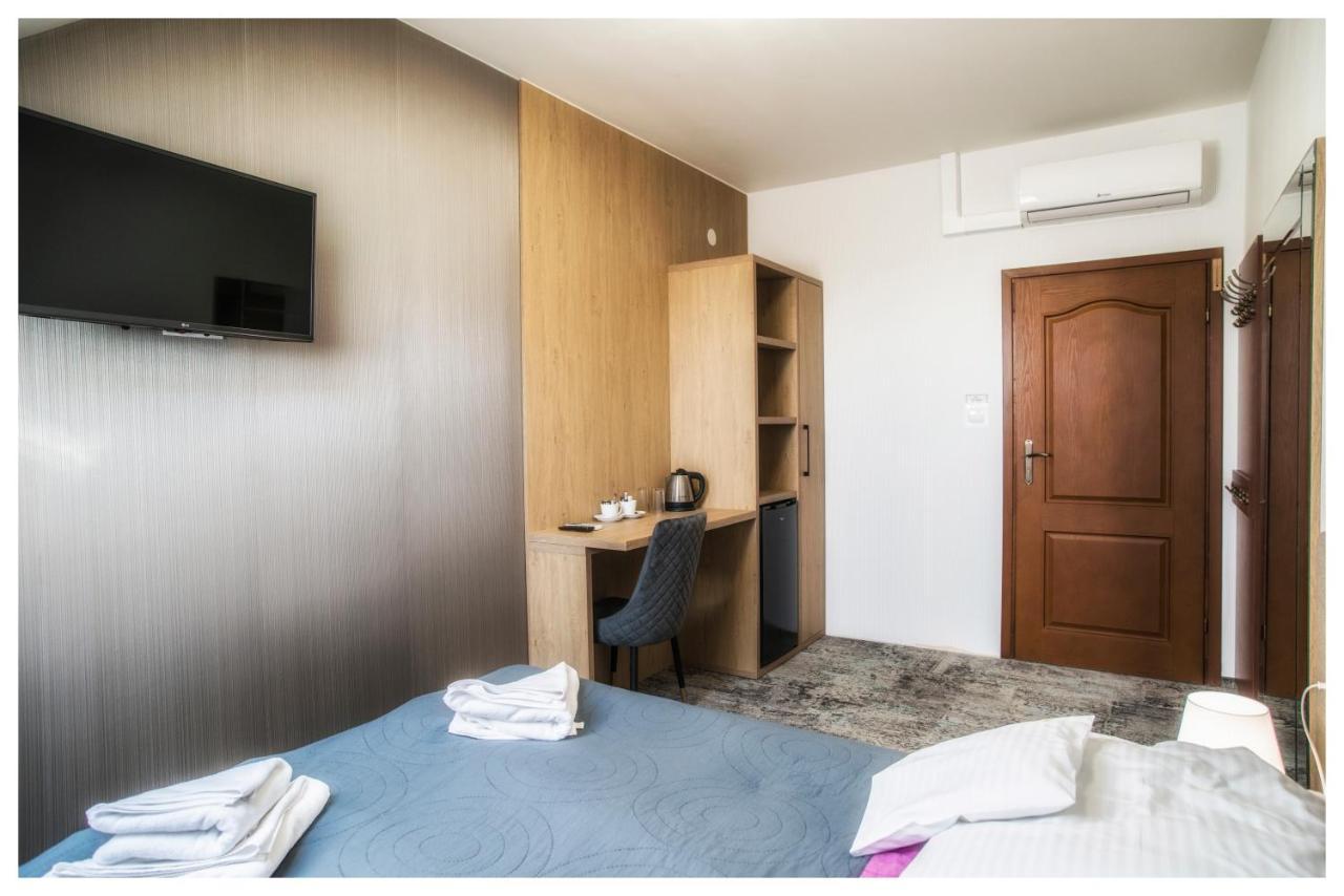 Rezydencja Elzbiecin Busko-Zdrój Extérieur photo